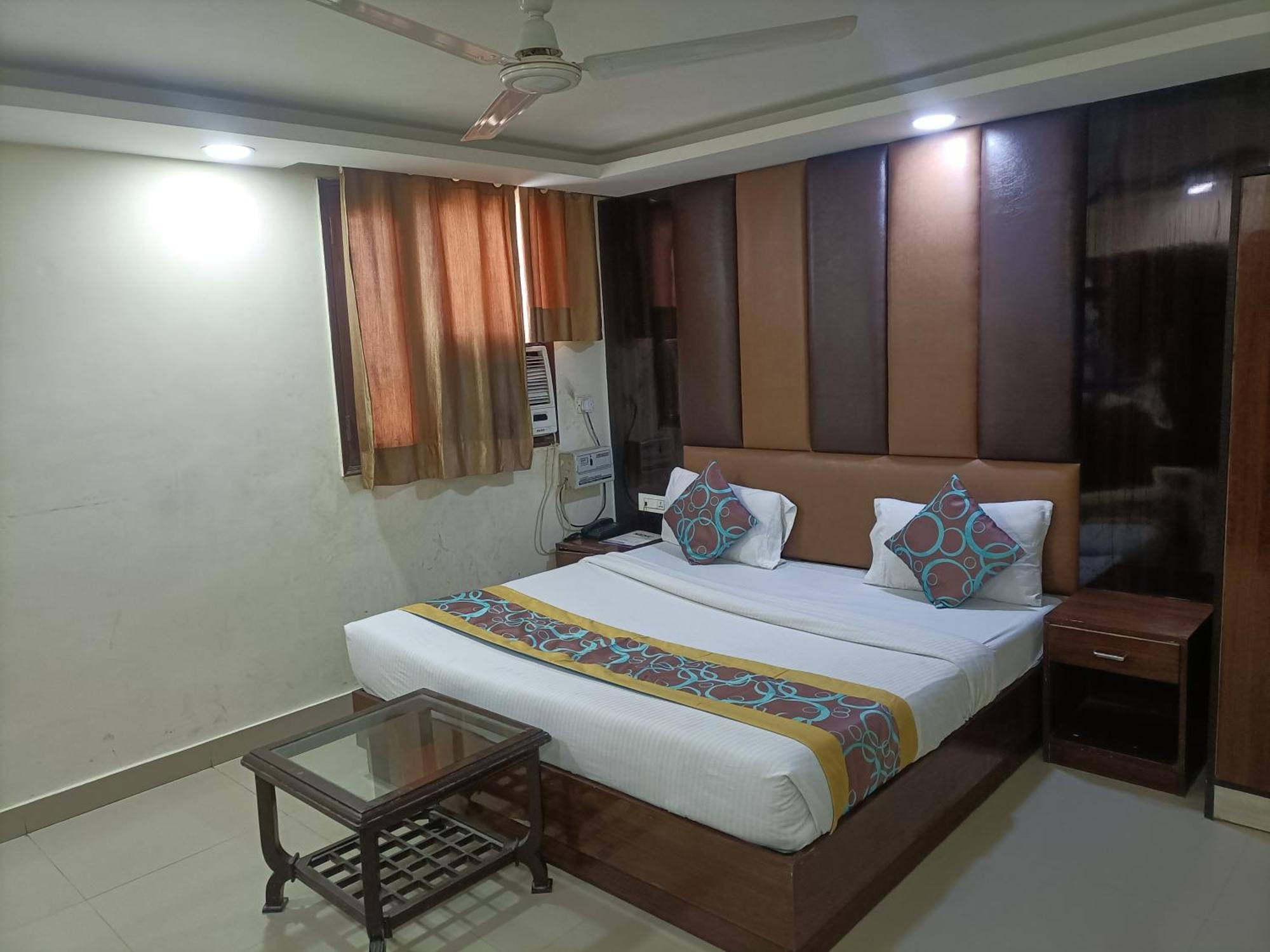 Hotel Ringer Új-Delhi Kültér fotó