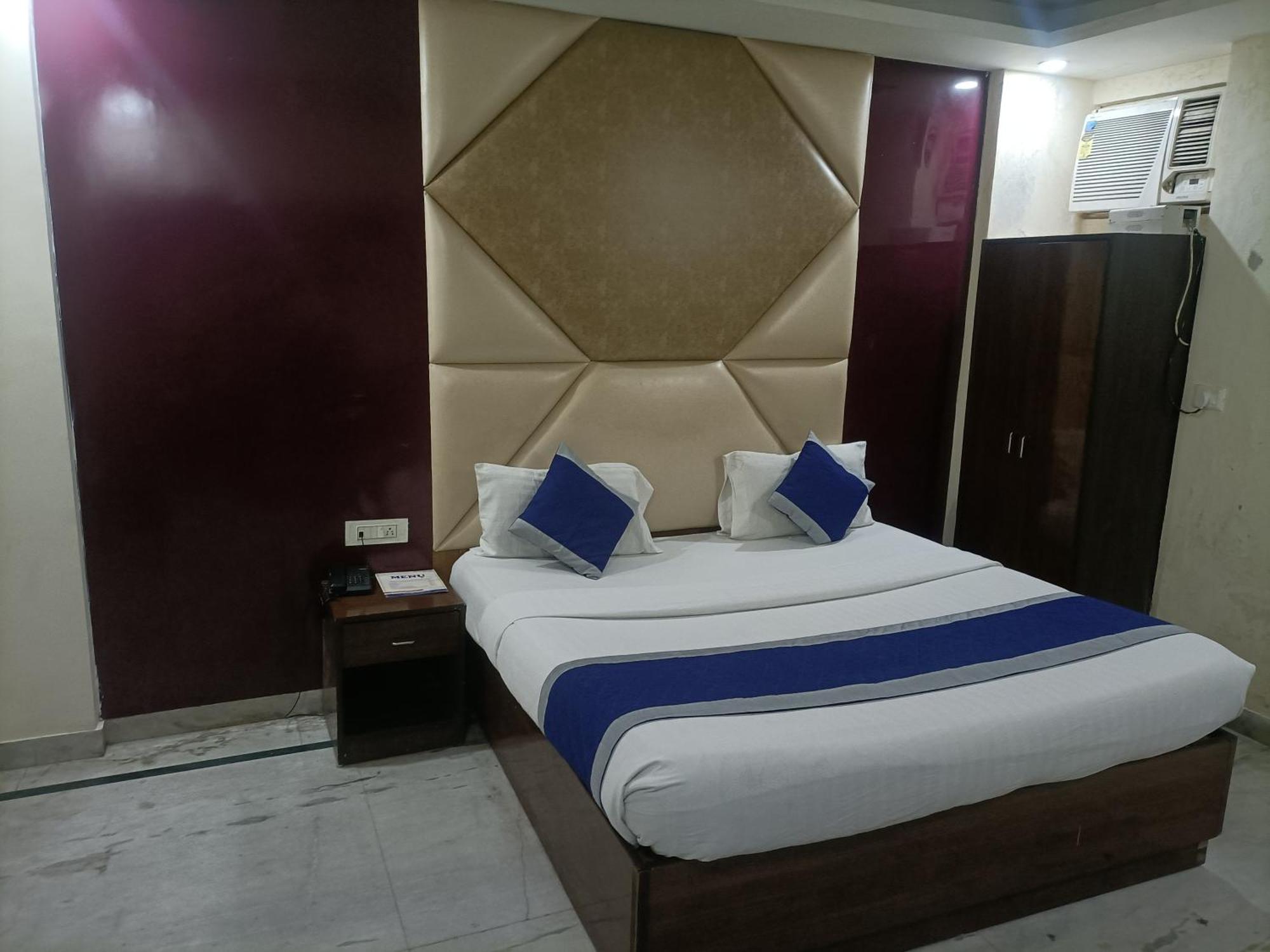Hotel Ringer Új-Delhi Kültér fotó